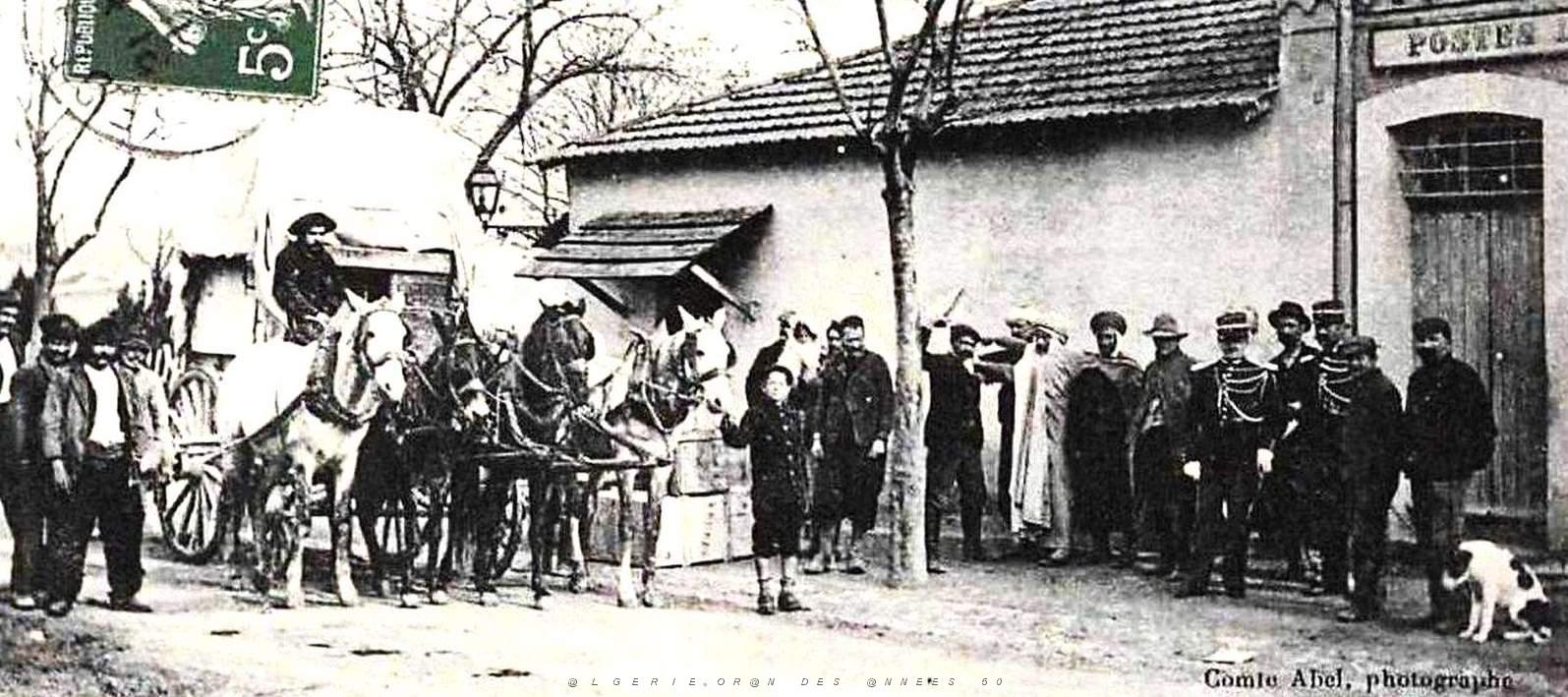 1339- Mdaourouk - Arrivee du courrier2.jpg